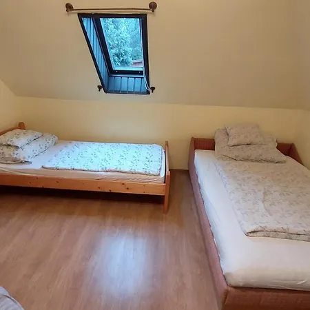 Apartament Varjas *